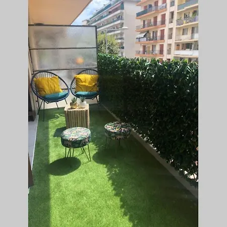 Apartament Nid D'amour Baignoire/jacuzzi Nicea